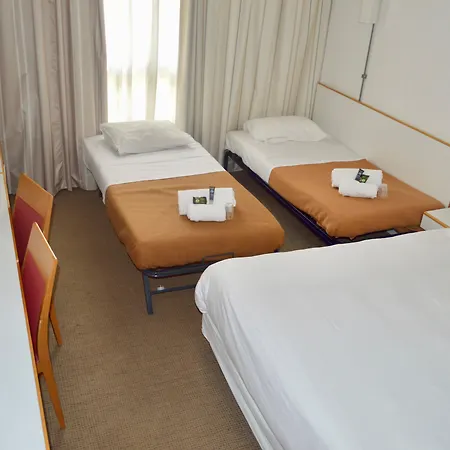 Novotel Pont De L'arc 4*